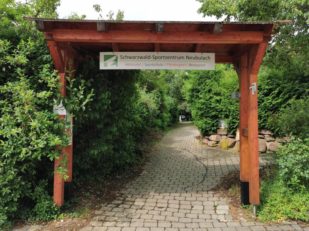 Schwarzwald Sportzentrum Neubulach Eksteriør billede